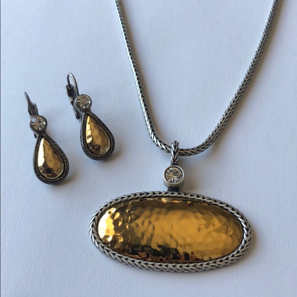 Necklace & earrings